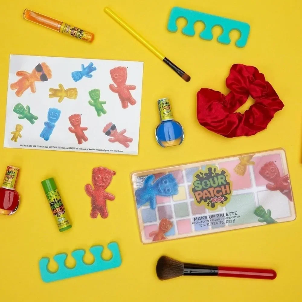Caboodles X Taste Beauty X  Sour Patch Kids‎ On-The-Go Girl Cosmetic Case